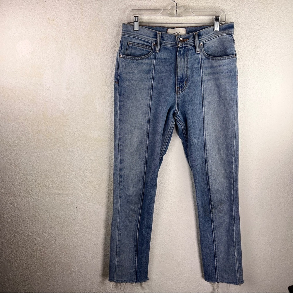 BDG DAD SLIM TAPERED FIT raw hem jeans. 31X32. No tears or tatters. Preppy class